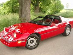 Mεταχειρισμένα Chevrolet Corvette 1984