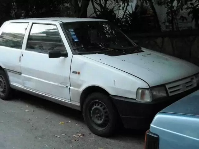 FIAT UNO