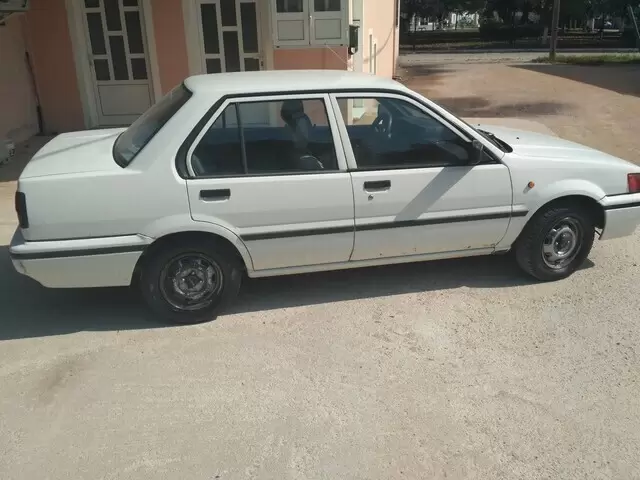 NISSAN SUNNY SLX