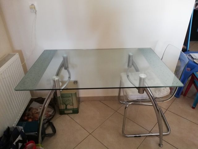 Εικόνα 1 από 4 - Τραπέζι -  Πειραιάς >  Χατζηκυριάκειο