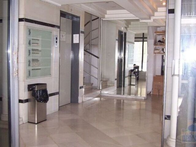 Commercial property for rent Athens (Pedion tou Areos) Office 800 sq.m.