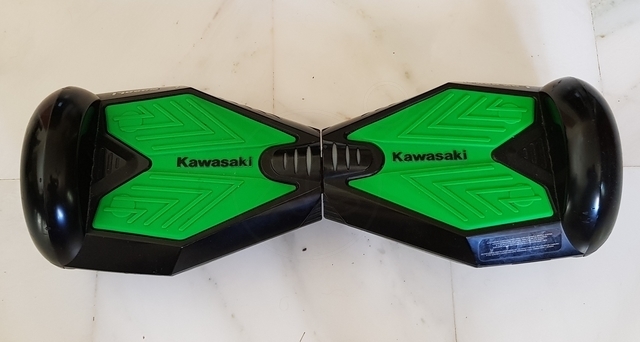 Εικόνα 1 από 1 - Hoverboard Kawasaki -  Κεντρικά & Νότια Προάστια >  Άλιμος