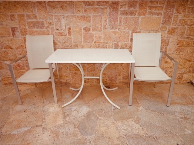 Εικόνα 1 από 10 - Τραπέζι Με καρεκλες -  Κεντρικά & Νότια Προάστια >  Βούλα