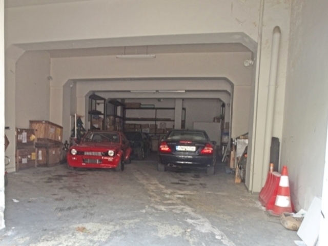 Parking for sale Pireas (Vrioni) Indoor Parking 170 sq.m.