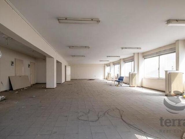 Commercial property for sale Athens (Omonia) Hall 1.630 sq.m.