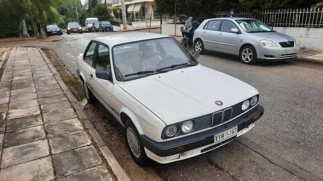 Φωτογραφία για μεταχειρισμένο BMW 316i Coupe Sport του 1990 στα 5.000 €