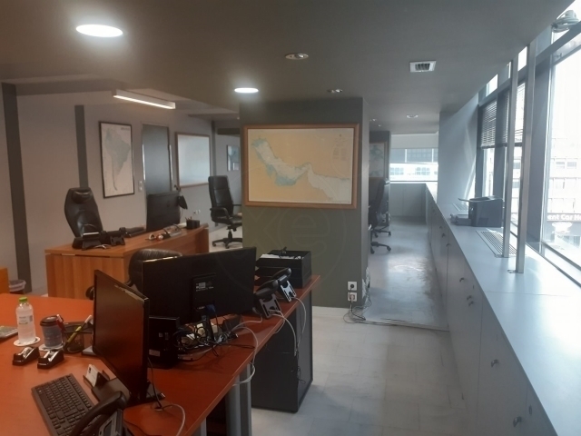 Ενοικίαση επαγγελματικού χώρου Νέα Σμύρνη (Άγιος Σώστης) Γραφείο 572 τ.μ. ανακαινισμένο