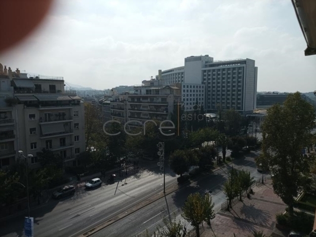 Πώληση επαγγελματικού χώρου Αθήνα (Κολωνάκι) Γραφείο 120 τ.μ. ανακαινισμένο
