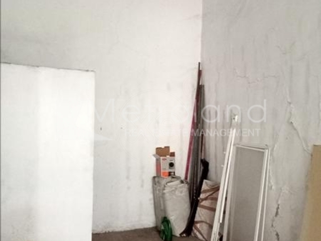 Commercial property for sale Pireas (Maniatika) Store 72 sq.m.