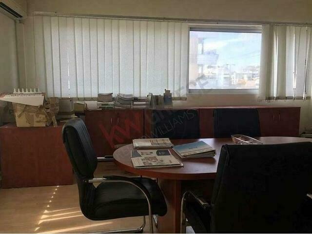Ενοικίαση επαγγελματικού χώρου Βούλα (Νέα Κάλυμνος) Γραφείο 140 τ.μ. επιπλωμένο