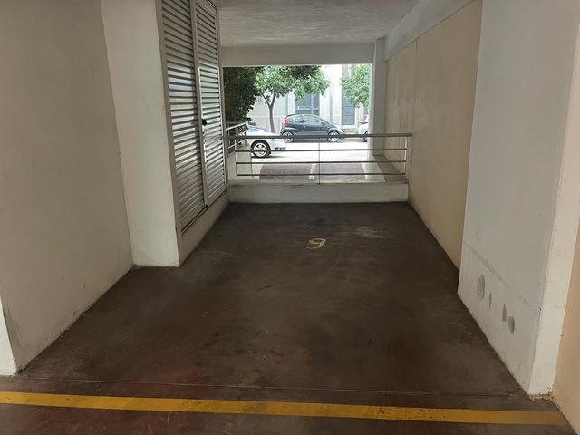 Ενοικίαση parking Καλλιθέα (Χαροκόπου) Κλειστό parking 12 τ.μ.