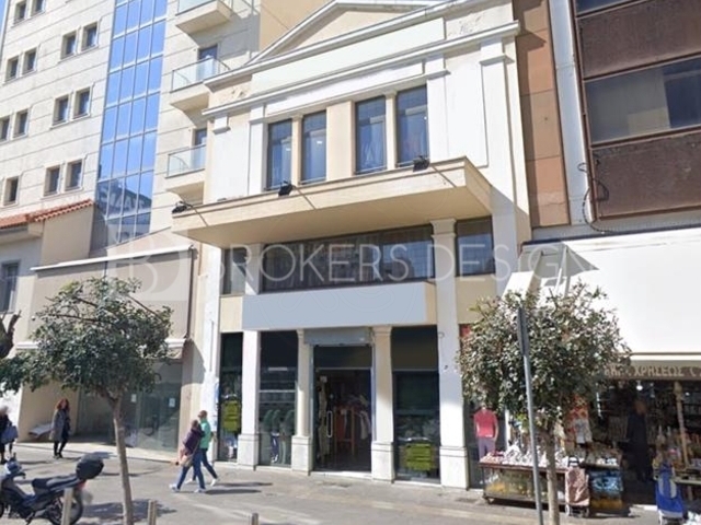 Commercial property for rent Pireas (Central Port) Building 345 sq.m. renovated