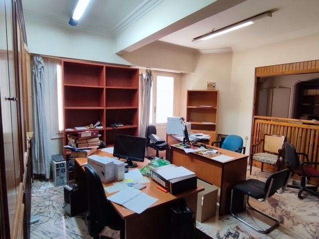 Ενοικίαση επαγγελματικού χώρου Αθήνα (Εξάρχεια) Γραφείο 89 τ.μ.