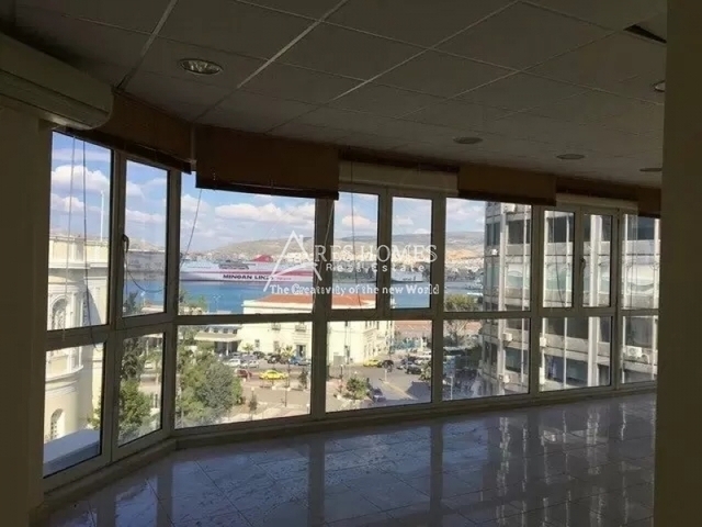 Commercial property for sale Pireas (Terpsithea) Office 300 sq.m. renovated
