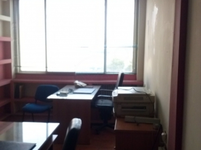 Πώληση επαγγελματικού χώρου Πειραιάς (Κεντρικός Λιμένας) Γραφείο 55 τ.μ. ανακαινισμένο