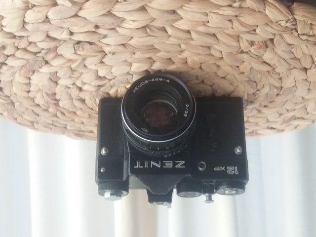Εικόνα 1 από 8 - Φωτογραφική Μηχανή Zenit 12ΧΡ -  Βουλιαγμένη >  Καβούρι