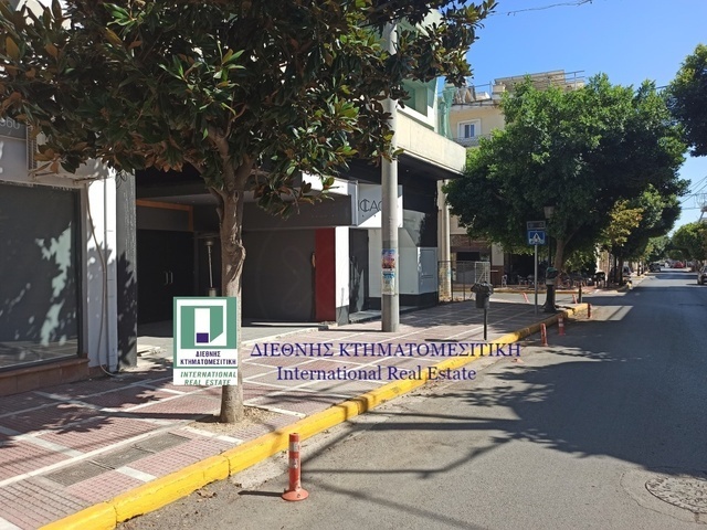 Commercial property for rent Megara Hall 285 sq.m. renovated