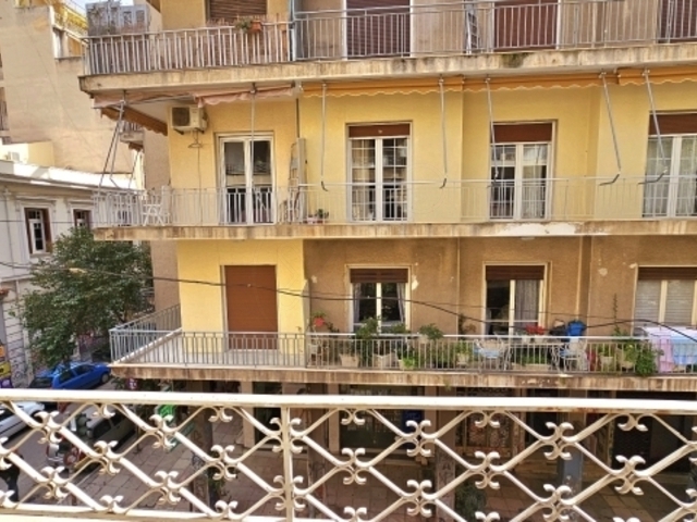Πώληση κατοικίας Αθήνα (Εξάρχεια) Διαμέρισμα 88 τ.μ. ανακαινισμένο