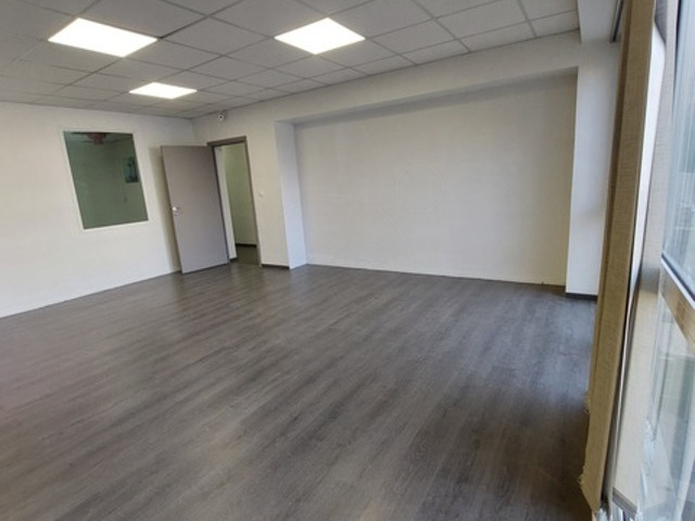 Commercial property for rent Thessaloniki (Center) Office 135 sq.m.