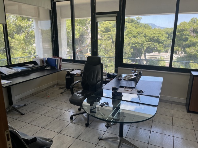 Commercial property for rent Kifissia (Nea Kifissia) Office 130 sq.m.