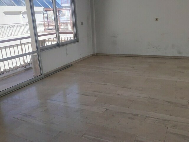 Commercial property for sale Pireas (Tampouria) Store 520 sq.m.
