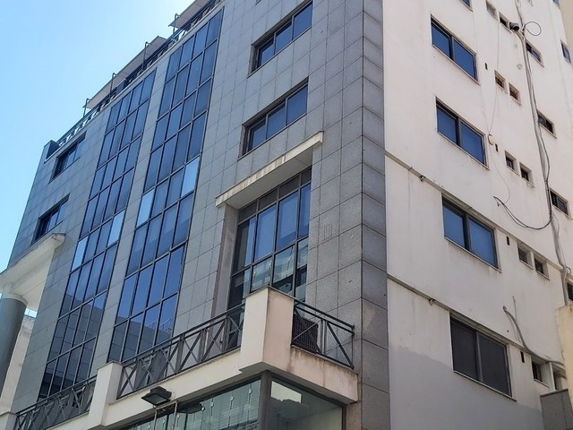Commercial property for rent Pireas (Center) Office 178 sq.m.