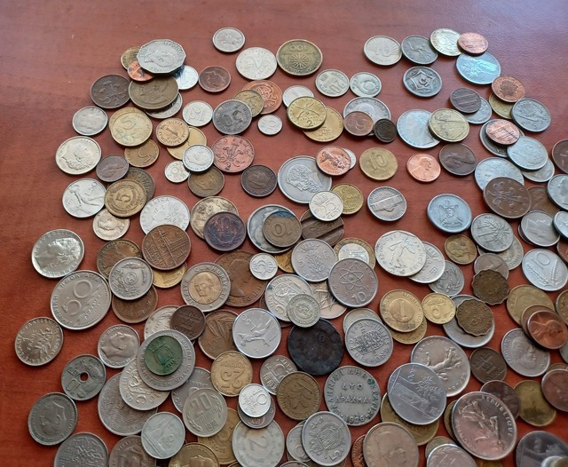 Εικόνα 1 από 10 - Νομίσματα με το Κιλό -  Κέντρο Αθήνας >  Κολωνός