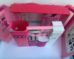 Barbie Πλαστικό Κουκλόσπιτο - Διόνυσος