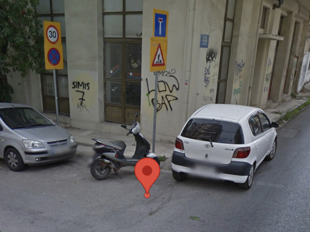 Commercial property for sale Pireas (Maniatika) Store 53 sq.m.