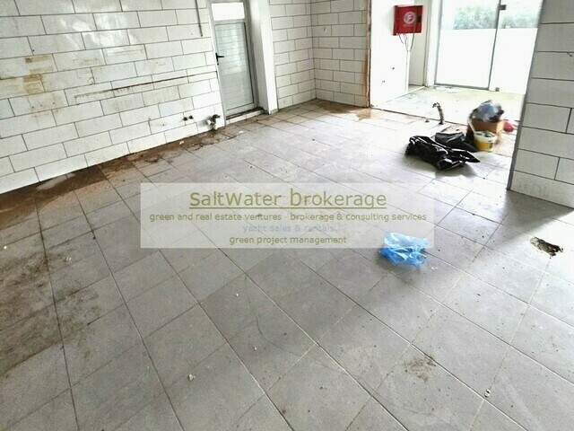 Commercial property for rent Nea Erythraia (Kastri) Store 120 sq.m.