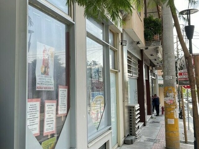 Commercial property for rent Keratsini (Agios Panteleimonas) Store 64 sq.m.