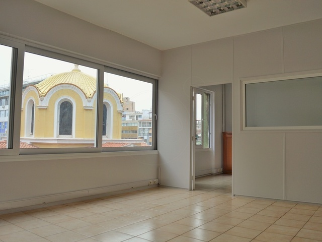 Commercial property for rent Pireas (Center) Office 73 sq.m.