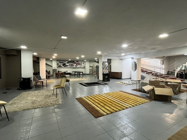 Commercial property for rent Peristeri (Anthoupoli) Showroom 845 sq.m.