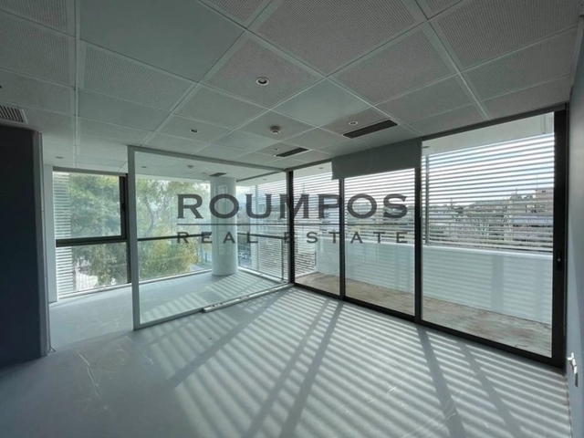 Commercial property for rent Chalandri (Agia Anna) Building 1.482 sq.m. renovated