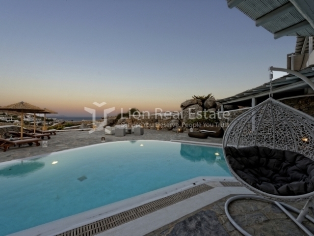 Home for rent Mikonos Maisonette 190 sq.m. furnished newly built