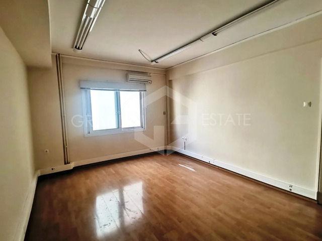 Commercial property for rent Athens (Kaniggos Square) Office 54 sq.m. renovated