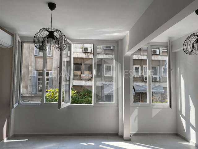 Home for rent Thessaloniki (Vardari) Apartment 50 sq.m. furnished renovated