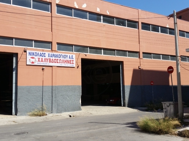 Commercial property for sale Pireas (Kaminia) Building 3.000 sq.m.