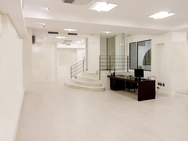 Commercial property for rent Athens (Syntagma) Office 150 sq.m.