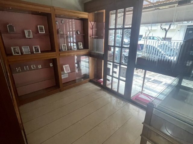 Commercial property for sale Athens (Amerikis Square) Store 27 sq.m.