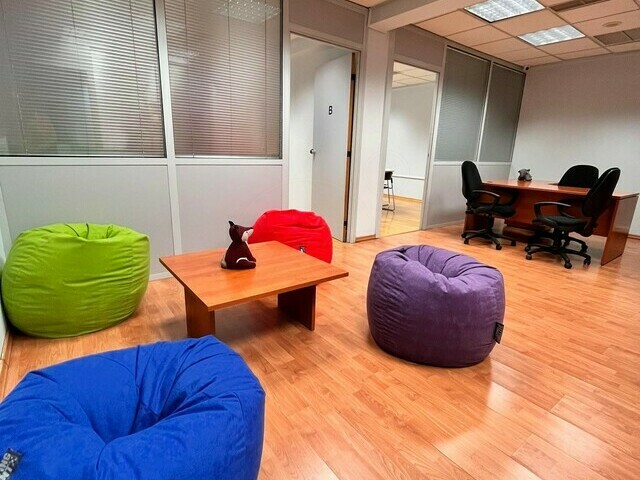 Commercial property for rent Athens (Vathis Square) Office 20 sq.m. furnished