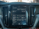 Φωτογραφία για μεταχειρισμένο VOLVO XC60 D5 235HP AWD AUTO R-DESIGN -GR του 2019 στα 41.400 €