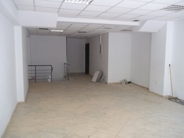 Commercial property for rent Moschato Store 120 sq.m. newly built