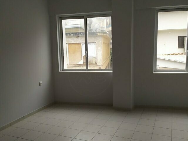 Commercial property for rent Livadia Office 58 sq.m. renovated