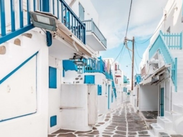 Commercial property for rent Mikonos Store 75 sq.m.
