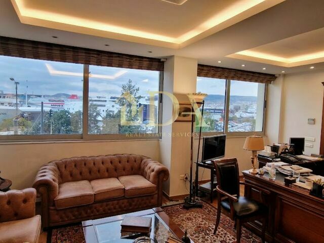 Commercial property for rent Pireas (Terpsithea) Office 335 sq.m. furnished