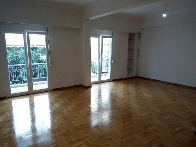 Commercial property for rent Athens (Kypseli) Office 130 sq.m. renovated