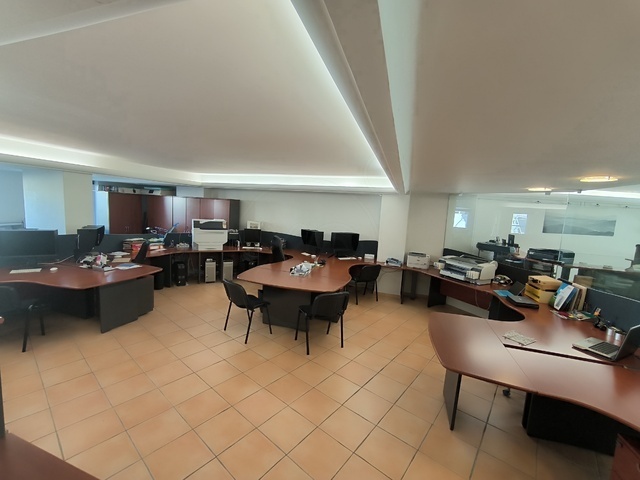 Commercial property for rent Athens (Girokomeio) Office 180 sq.m. furnished