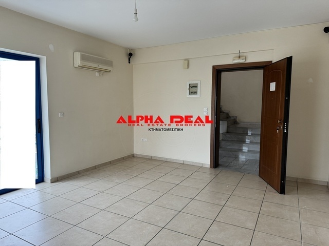 Commercial property for rent Keratsini (Amfiali) Office 55 sq.m.