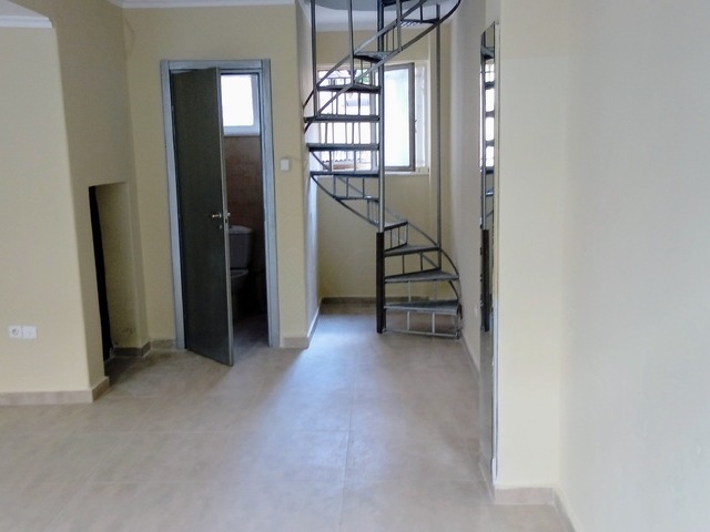 Commercial property for rent Kallithea (OTE) Store 30 sq.m. renovated